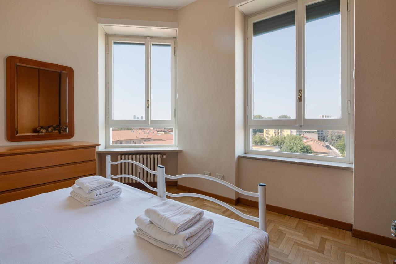 Milano - Roomy Apartment 300 M From M3 Affori Fn! Milão Exterior foto