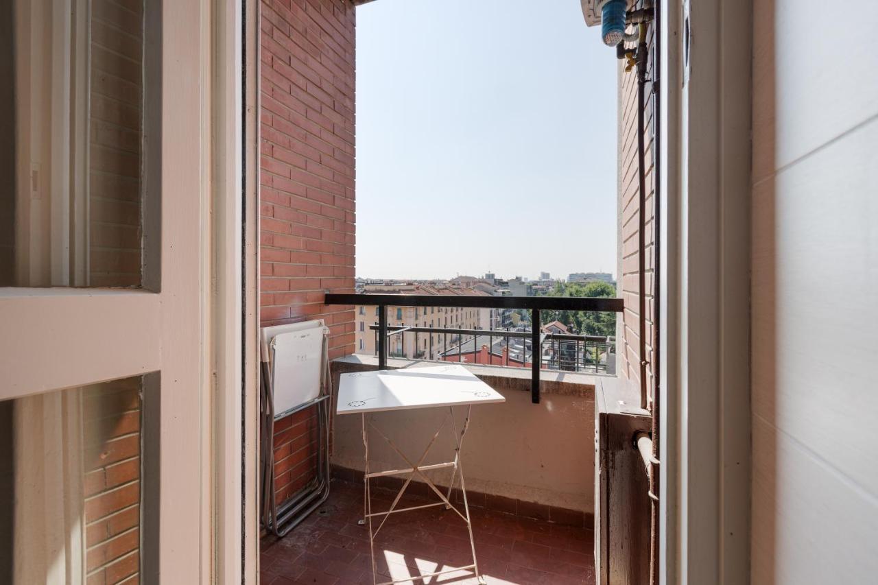 Milano - Roomy Apartment 300 M From M3 Affori Fn! Milão Exterior foto