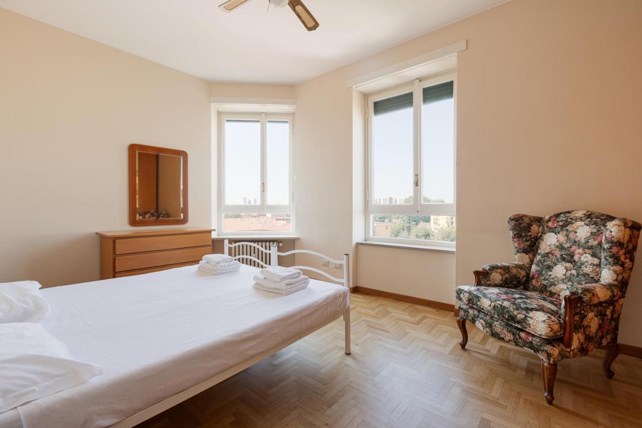Milano - Roomy Apartment 300 M From M3 Affori Fn! Milão Exterior foto