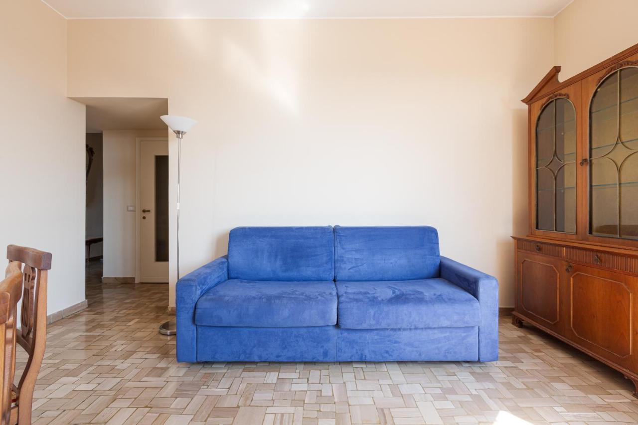 Milano - Roomy Apartment 300 M From M3 Affori Fn! Milão Exterior foto